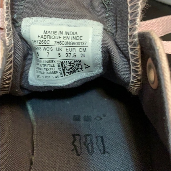 Women’s size 7 Converse shoes Light Pink - Picture 7 of 7